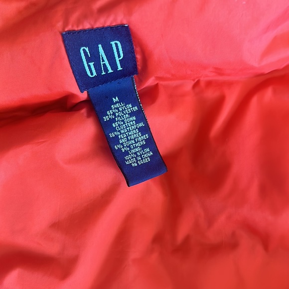 Youth Gap puffer vest - Picture 3 of 3